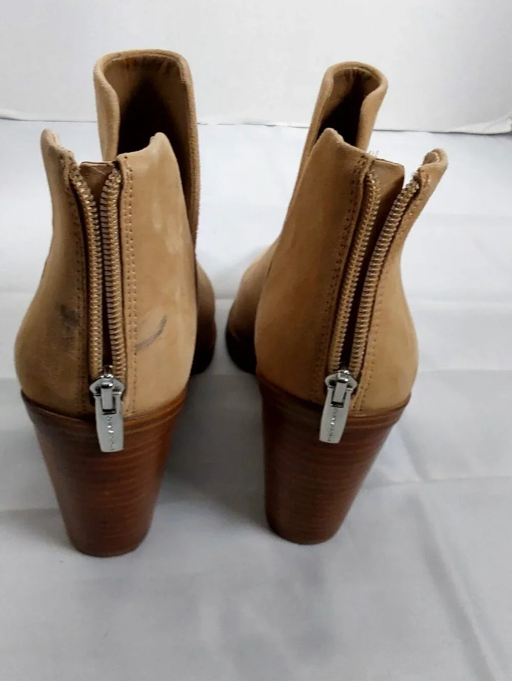 vince camuto gigietta bootie